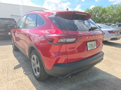Used 2025 Ford Escape ST-Line AWD/4WD image 8