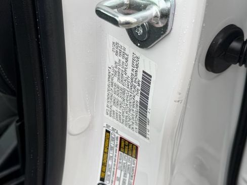 Certified 2025 Acura RDX SH-AWD image 21