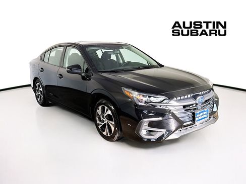 Used 2025 Subaru Legacy Premium image 1