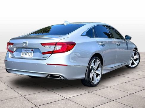 Used 2019 Honda Accord Touring image 13