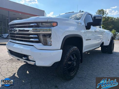 Used 2020 Chevrolet Silverado 3500 High Country w/ Technology Package AWD/4WD image 3