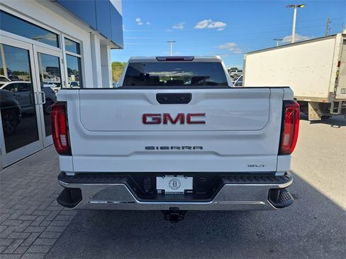 Certified 2024 GMC Sierra 1500 SLT image 8