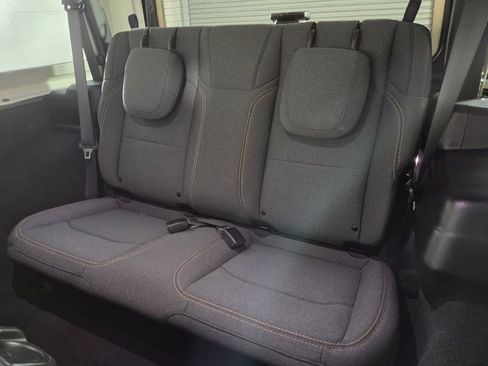 Certified 2025 Jeep Wrangler Sport AWD/4WD image 26