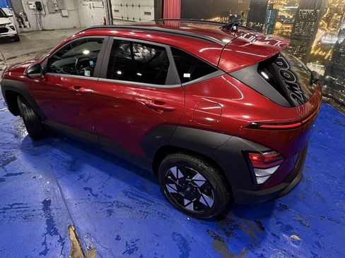 Used 2025 Hyundai Kona SEL image 5