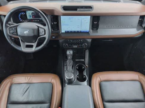 Used 2024 Ford Bronco Outer Banks AWD/4WD image 15
