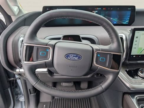 New 2026 Ford Expedition Max Platinum w/ Platinum Ultimate Package image 16