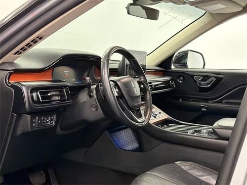 Used 2020 Lincoln Aviator Grand Touring w/ Elements Package Plus image 17