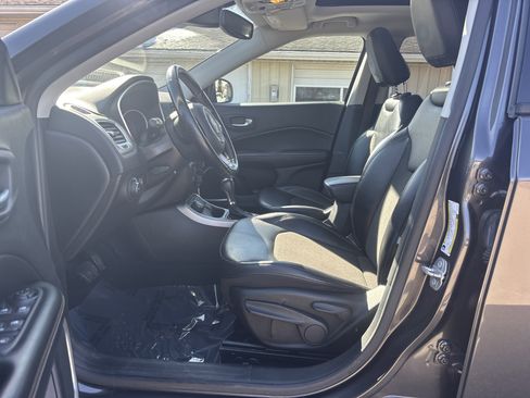 Used 2020 Jeep Compass Latitude image 13