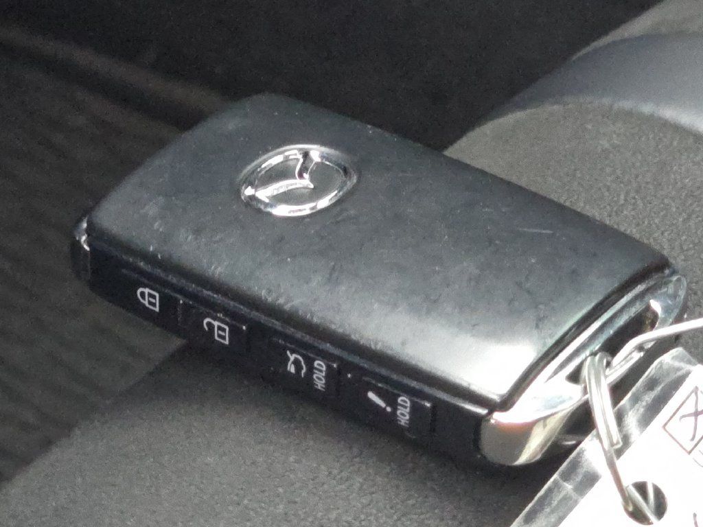 Used 2024 MAZDA MAZDA3 s AWD/4WD image 32