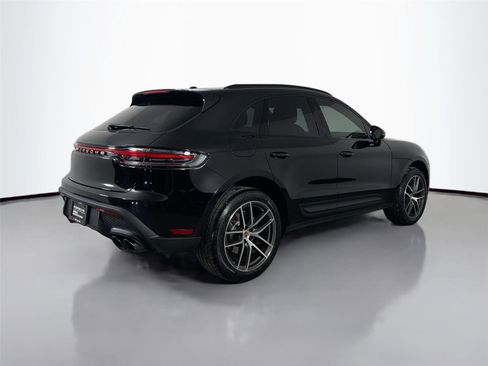 Certified 2026 Porsche Macan Turbo AWD/4WD image 7