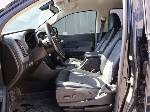 Used 2020 Chevrolet Colorado Z71 AWD/4WD image 8