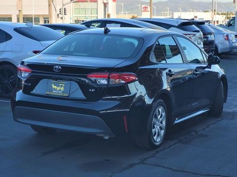 Used 2024 Toyota Corolla LE image 4