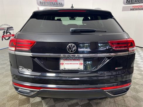 Used 2020 Volkswagen Atlas Cross Sport SEL image 6