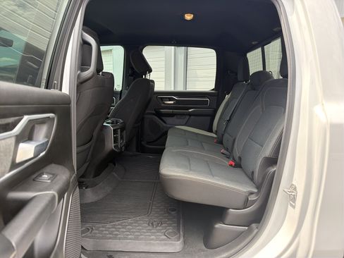 Used 2022 RAM 1500 Big Horn RWD image 40