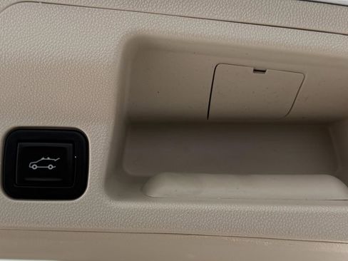 Used 2020 GMC Acadia Denali image 18