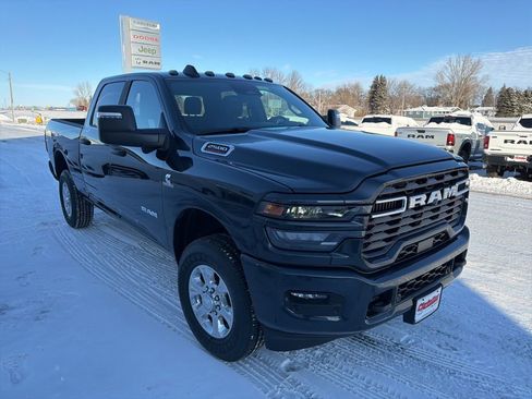 New 2026 RAM 2500 Big Horn AWD/4WD image 4