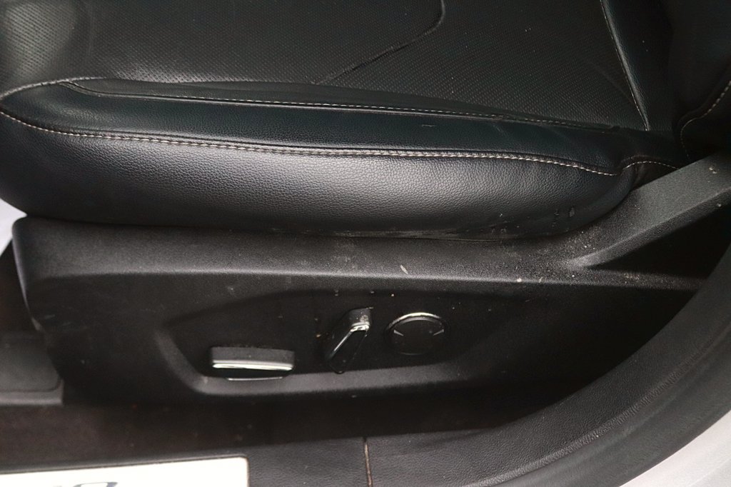 Used 2019 Ford Fusion Titanium AWD/4WD image 17