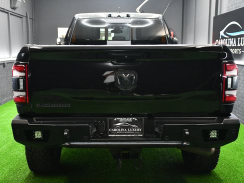 Used 2019 RAM 3500 Laramie w/ Black Appearance Package image 4