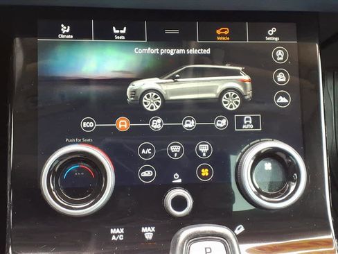 Used 2020 Land Rover Range Rover Evoque SE image 19