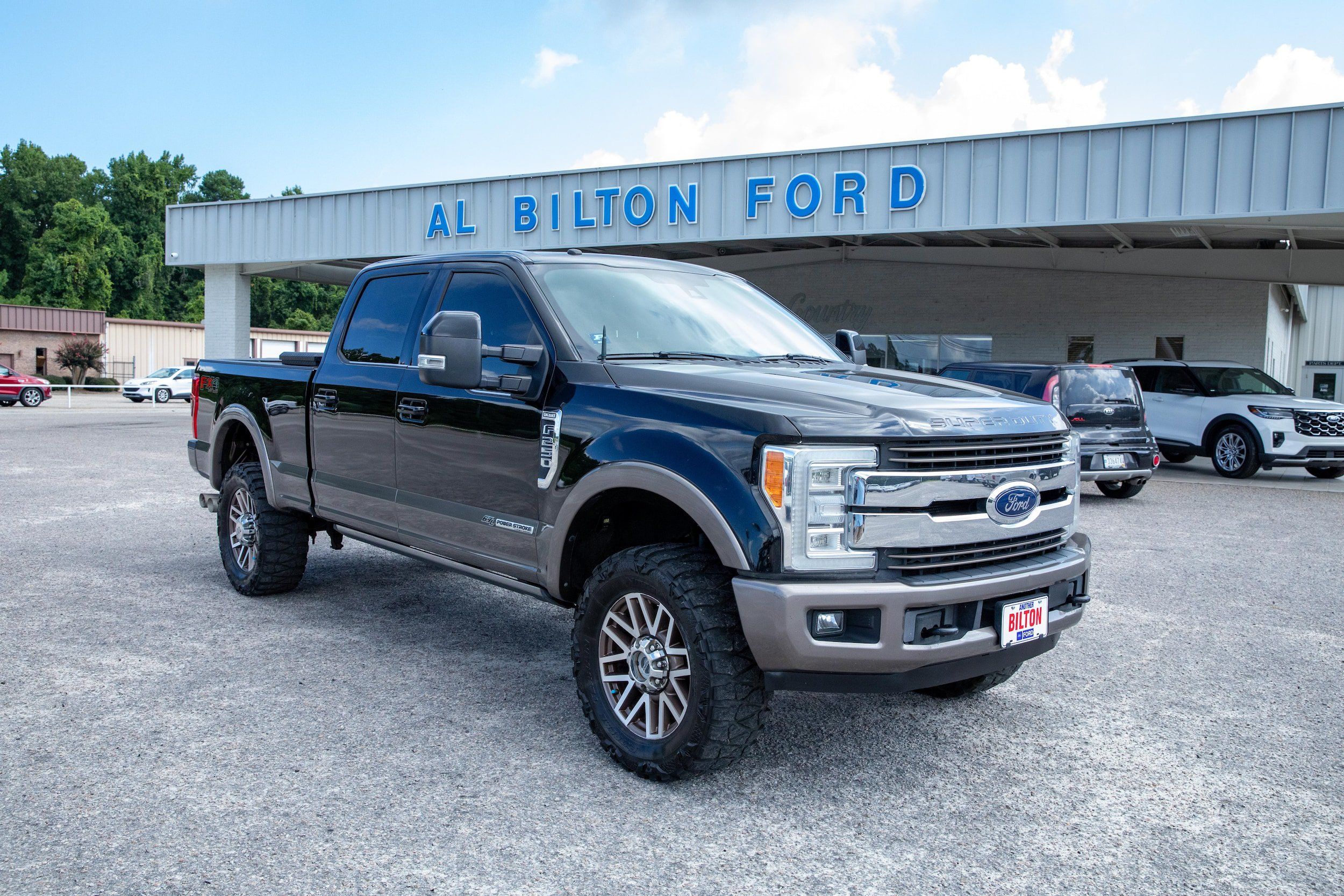 Used 2018 Ford F250 King Ranch w/ King Ranch Ultimate Package AWD/4WD image 1