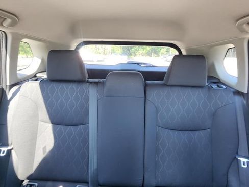 Used 2025 Toyota Corolla Cross LE FWD image 11