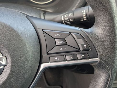 Used 2024 Nissan Sentra SV image 18