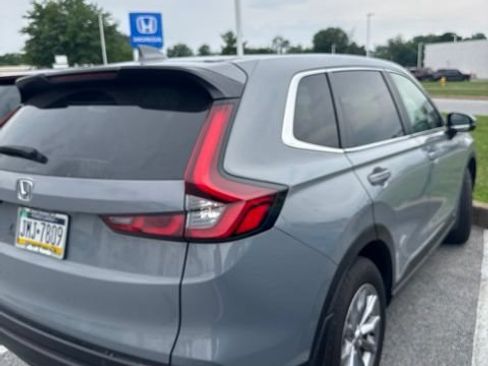 Used 2024 Honda CR-V EX-L image 12