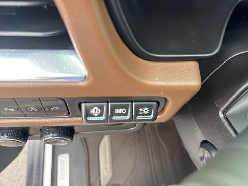 Used 2021 Chevrolet Tahoe High Country image 56