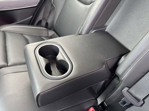 Used 2025 Genesis GV70 2.5T w/ Advanced Package AWD/4WD image 28