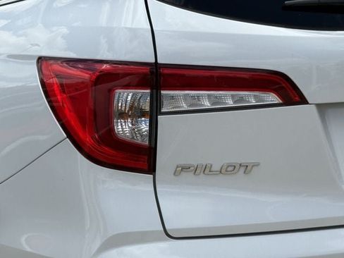 Used 2020 Honda Pilot EX image 6