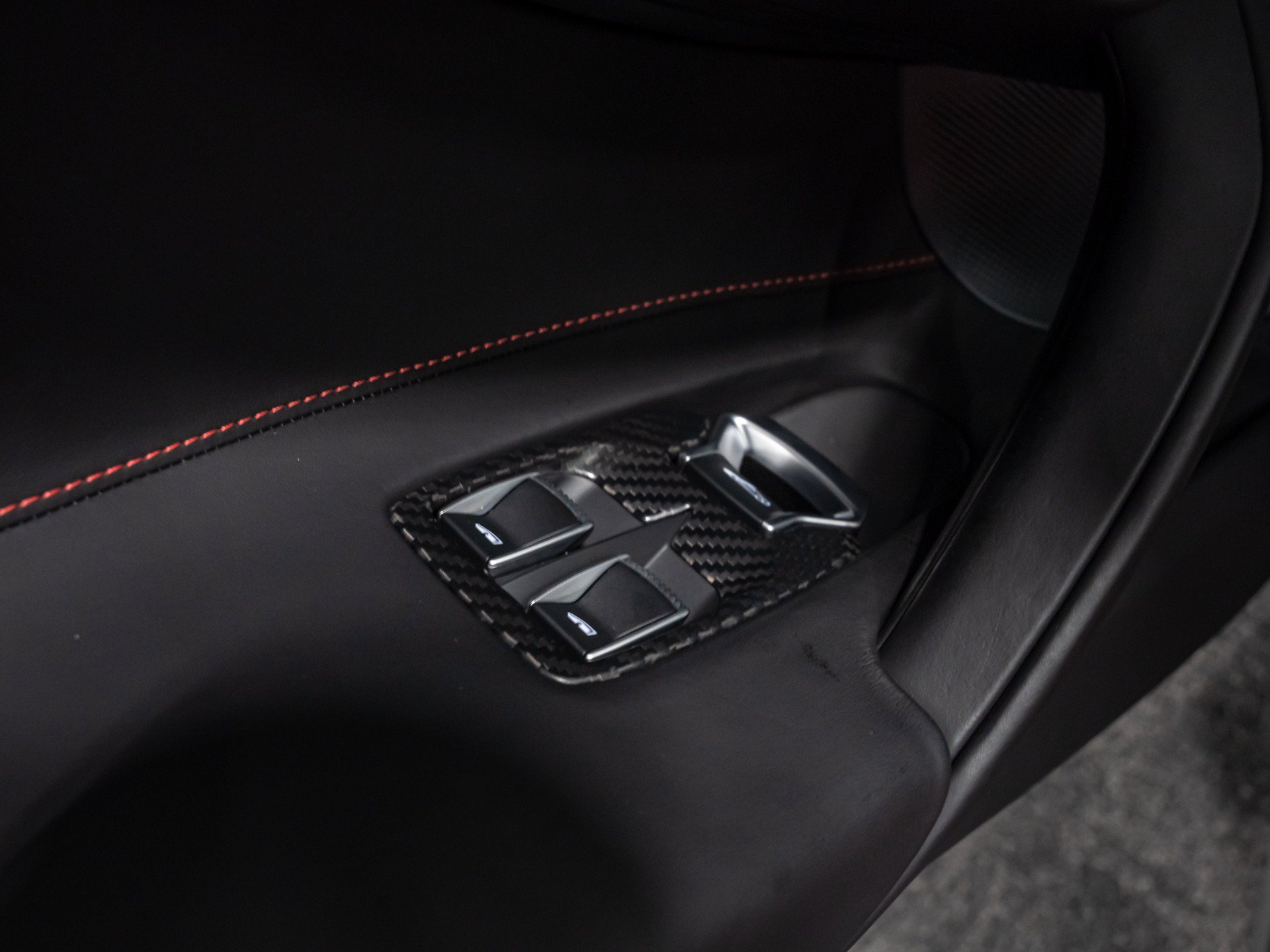Used 2021 McLaren 720S Performance RWD image 47