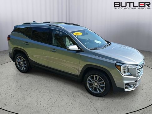 Used 2024 GMC Terrain SLT AWD/4WD image 7
