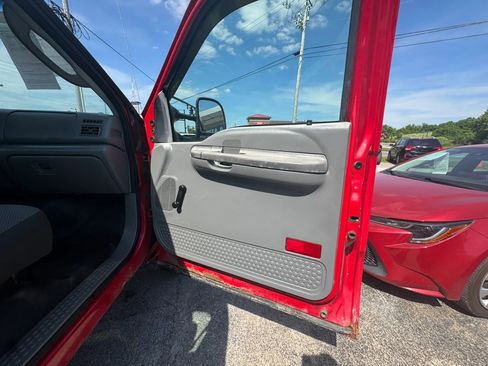 Used 2004 Ford F250 XL AWD/4WD image 17