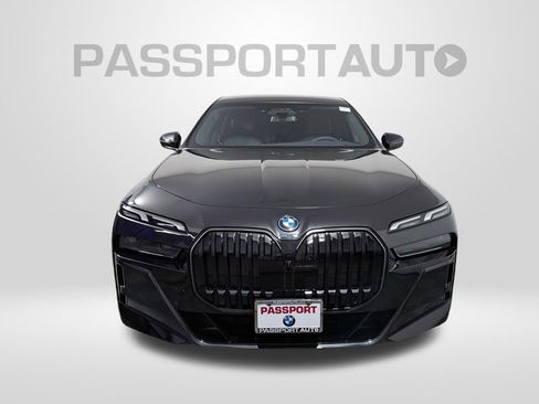 Used 2026 BMW i7 xDrive60 AWD/4WD image 10