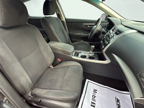 Used 2015 Nissan Altima 2.5 S FWD image 36