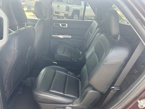 Used 2023 Ford Explorer XLT w/ Equipment Group 202A image 11