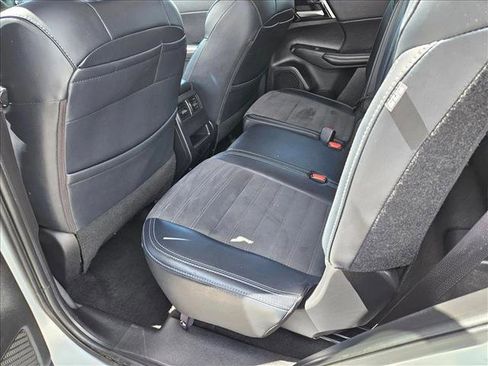 Used 2024 Mitsubishi Outlander SE FWD image 17
