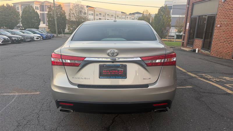 Used 2014 Toyota Avalon XLE Touring FWD image 11