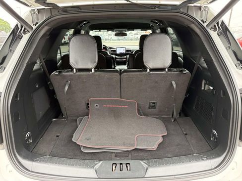 Certified 2023 Ford Explorer ST-Line w/ Class IV Trailer Tow Package image 23
