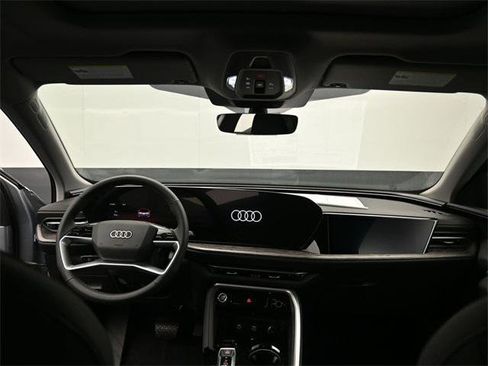 New 2025 Audi Q5 Prestige image 10