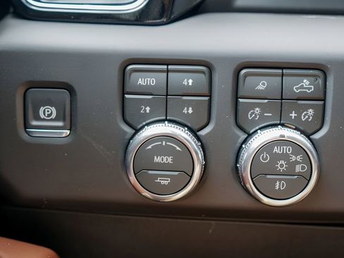 New 2026 GMC Sierra 1500 Denali Ultimate AWD/4WD image 15