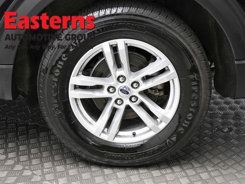 Used 2023 Ford Explorer 4WD image 8