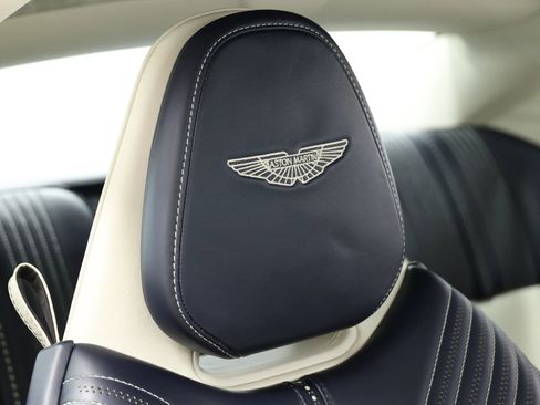 Used 2019 Aston Martin DB11 Coupe RWD image 80