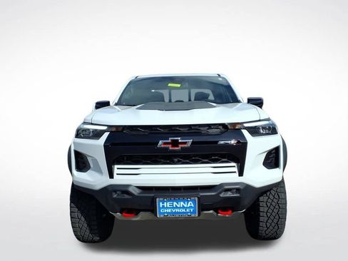 New 2026 Chevrolet Colorado ZR2 w/ Technology Package AWD/4WD image 9
