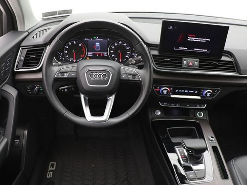 Used 2023 Audi Q5 2.0T Premium w/ Convenience Package AWD/4WD image 12