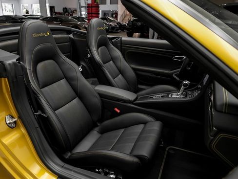 Used 2019 Porsche 911 Turbo S AWD/4WD image 32