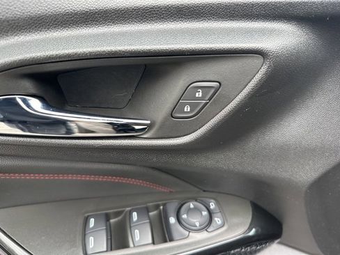 Used 2024 Chevrolet Trax RS w/ Driver Confidence Package image 8