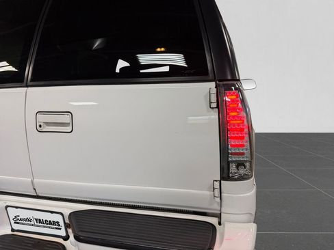 Used 2000 Cadillac Escalade 4WD image 42