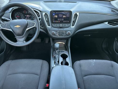 Used 2022 Chevrolet Malibu LT FWD image 10