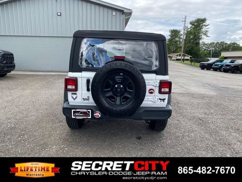 Used 2021 Jeep Wrangler Sport AWD/4WD image 6